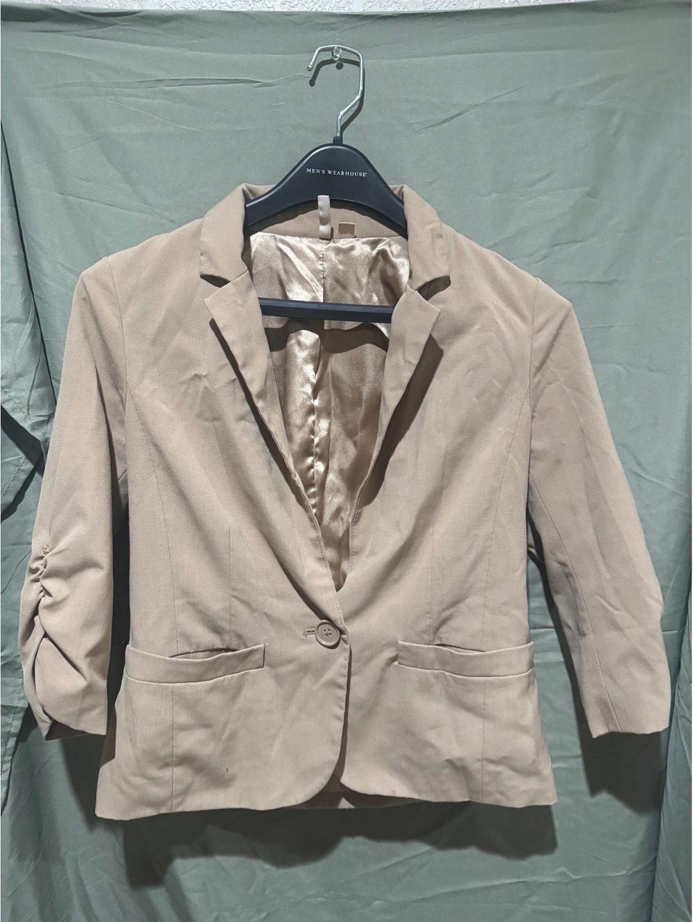 Beige ruched sleeve blazer